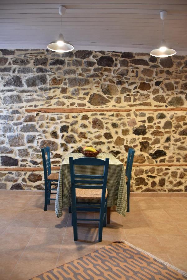 The Apricot Tree Studio Samothráki Buitenkant foto